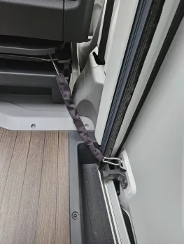 CamperProtect Schiebetürsicherung MAN TGE / VW Crafter 2