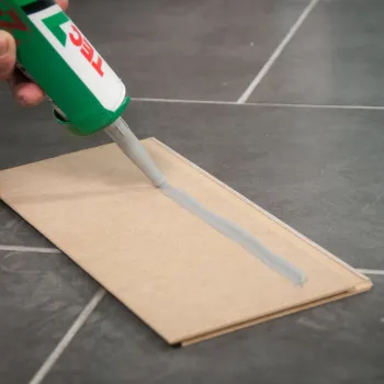 Klebstoff- und Dichtmittel ATEC, hellgrau