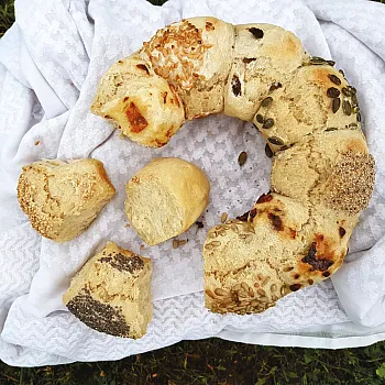 Brot backen einfach & lecker - Rezepte für den Omnia-Backofen