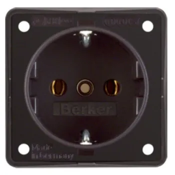 Steckdose Schuko, weiß matt