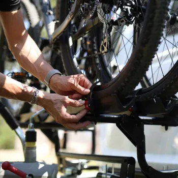 Stützfußhalterung, links für Markise F40 Van