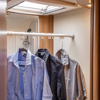 Teleskop-Kleiderstange