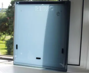 Vorgehängtes Ausstellfenst. Ducato 2007, 566x650mm, Milchglas schwarz